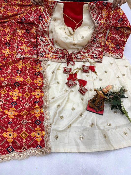 bandhani lehnga design