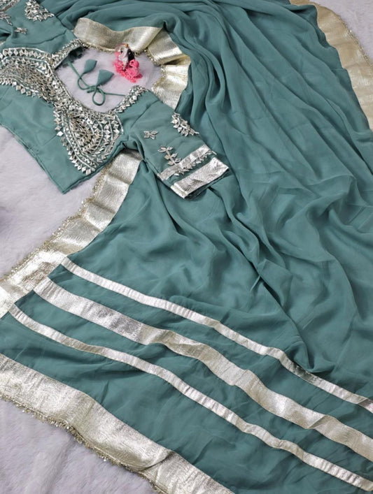 Viral Aangi Blouse Concept Saree